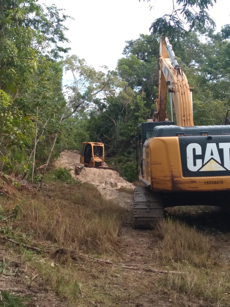 Grading equipment at work on Maskall road